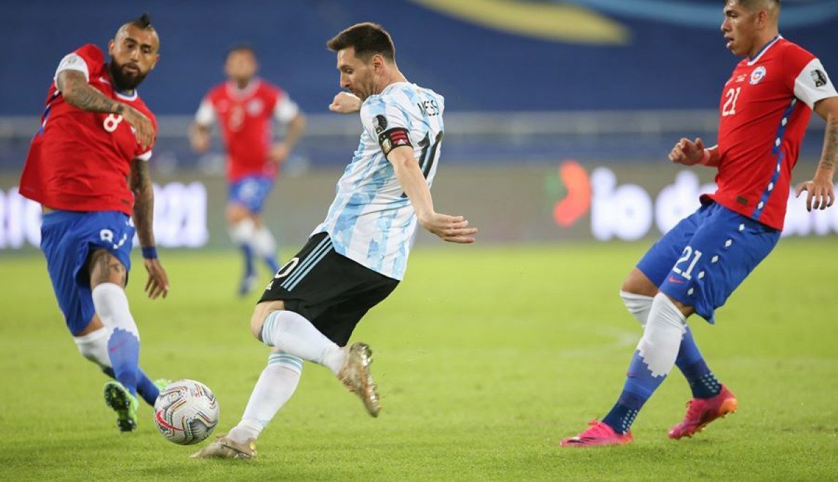 Chiến thắng tối thiểu của Argentina trước Paraguay