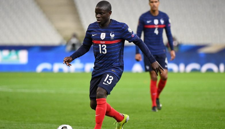 Đội tuyển bóng đá Pháp bị báo chí phanh phui những lục đục nội bộ