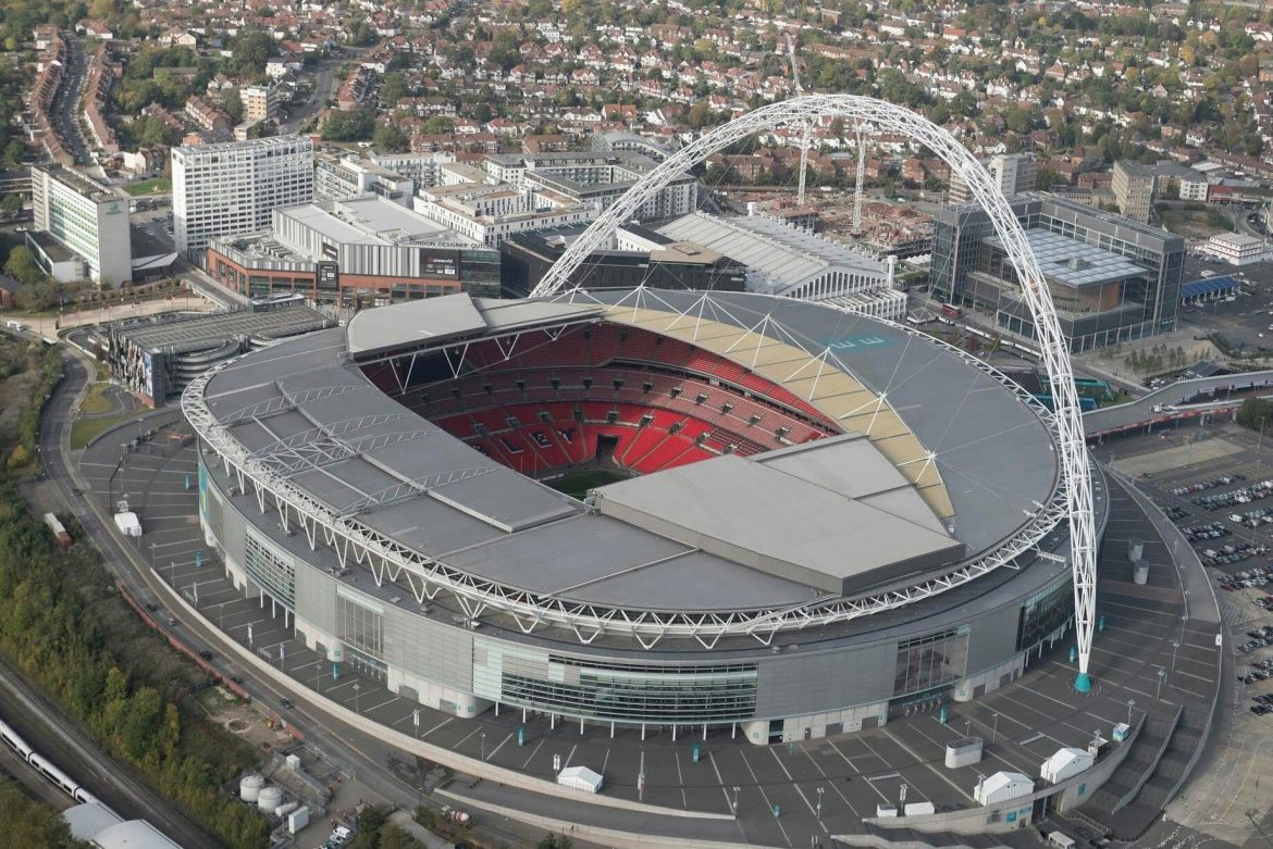 Sân vận động Wembley là nơi diễn ra trận chung kết bóng đá Cúp C1